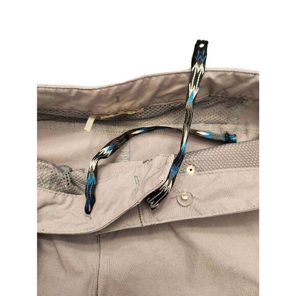 Athleta 3/4 Long Nylon Cargo Shorts Gray size 6 (31x17) drawstring snap zipper - Picture 5 of 11